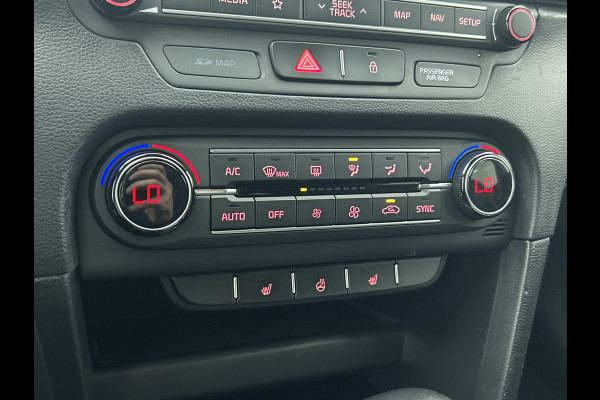Kia Ceed 1.4 T-GDi 141PK Automaat Dynamic PlusLine - 5Drs. / Airco / Adap-cruise / Lmv 16"/ stoel+stuur verw. / Navigatie / Apk 05-2026