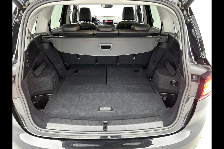 BMW 2 Serie Gran Tourer 216i 109PK 7pers Edition Plus / Leder / Navigatie / Pdc.+Camera / Stoelverwarming / Lux.line / Parking Pack / Apk 07-2026