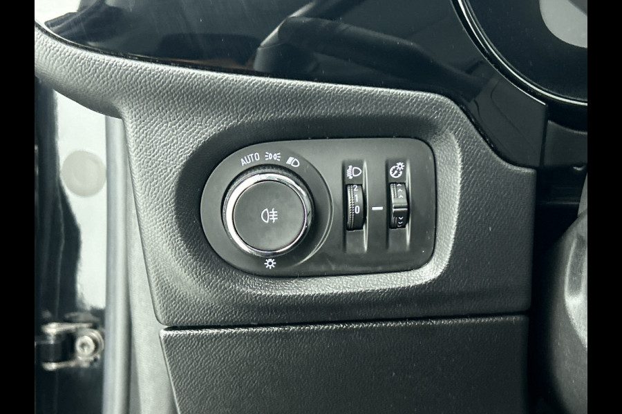 Opel CORSA-E Business Edition 100KW / 50 kWh / Airco-Ecc. / Cruise-ctr. / Navigatie via Usb / 100% Elektrisch, 100% Stijlvol / Apk 09-2027