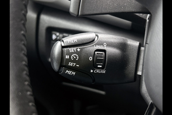 Citroën C5 Aircross 1.5 HDI Automaat Business / Trekhaak / Navigatie / Camera / 1/2 Leder / Radio-multimedia / Airco-ecc. / Apk nieuw