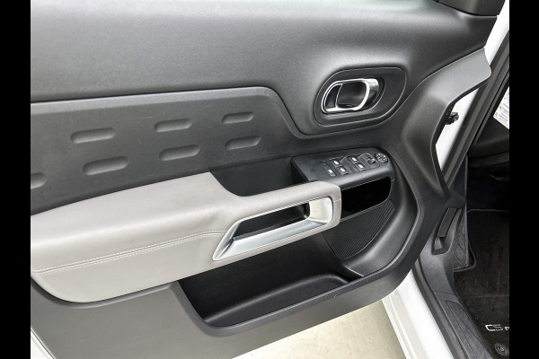 Citroën C5 Aircross 1.5 HDI Automaat Business / Trekhaak / Navigatie / Camera / 1/2 Leder / Radio-multimedia / Airco-ecc. / Apk nieuw