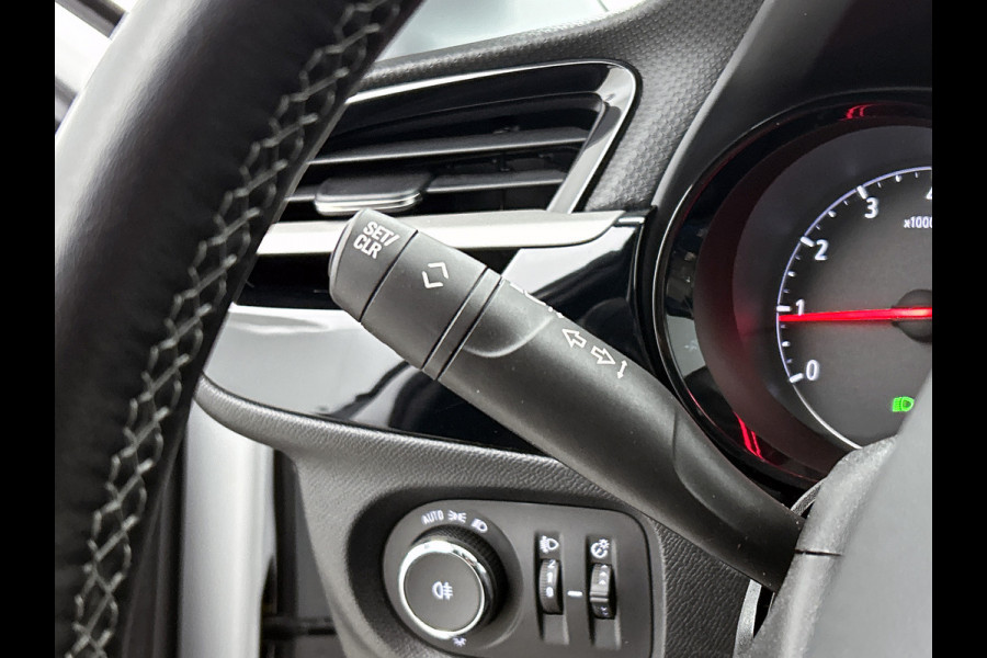 Opel Corsa 1.2 Edition / Trekhaak / Distributie bij 104dkm.vervangen / Airco / Pdc. / Navigatie / Edition+Licht-Zicht Pakket / Apk 03-2027