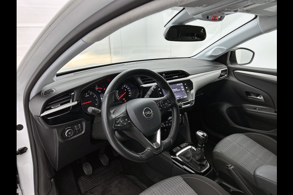 Opel Corsa 1.2 Edition / Trekhaak / Distributie bij 104dkm.vervangen / Airco / Pdc. / Navigatie / Edition+Licht-Zicht Pakket / Apk 03-2027