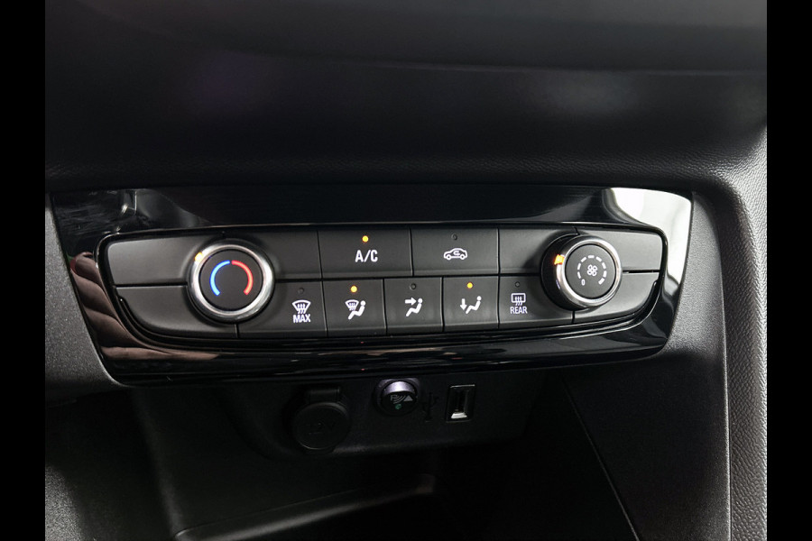 Opel Corsa 1.2 Edition / Trekhaak / Distributie bij 104dkm.vervangen / Airco / Pdc. / Navigatie / Edition+Licht-Zicht Pakket / Apk 03-2027