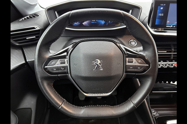 Peugeot 208 1.5 HDi Blue Allure / Trekhaak / Airco-ecc./ Xenon / Pdc.+Camera / Navigatie / Radio-multimedia / Apk 05-2026