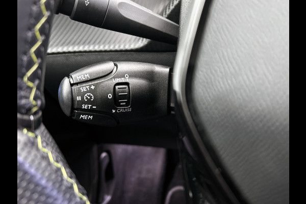 Peugeot e-2008 GT 100KW / 50 kWh SOH 90% / Navigatie / Pdc.+Camera / Airco-ecc. / Apk 10-2027