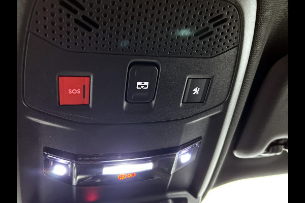 Peugeot e-2008 GT 100KW / 50 kWh SOH 90% / Navigatie / Pdc.+Camera / Airco-ecc. / Apk 10-2027