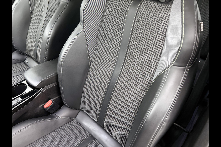 Peugeot e-2008 GT 100KW / 50 kWh SOH 90% / Navigatie / Pdc.+Camera / Airco-ecc. / Apk 10-2027