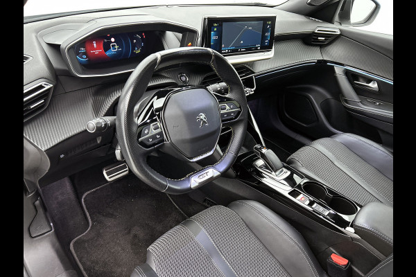 Peugeot e-2008 GT 100KW / 50 kWh SOH 90% / Navigatie / Pdc.+Camera / Airco-ecc. / Apk 10-2027