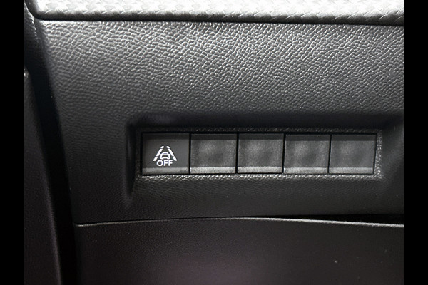 Peugeot e-2008 GT 100KW / 50 kWh SOH 90% / Navigatie / Pdc.+Camera / Airco-ecc. / Apk 10-2027