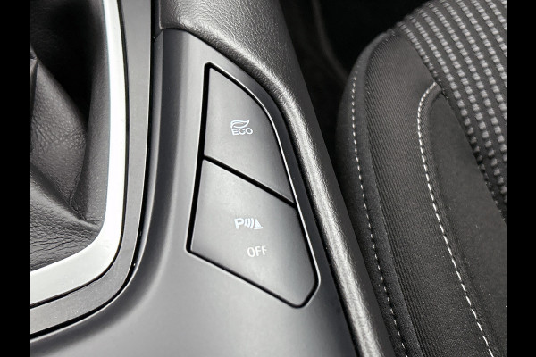 Ford Mondeo Wagon 2.0 Hybrid Titanium Automaat / Pdc.V+A / Navigatie /Radio-multimedia /  Airco-ecc. / Apk nieuw