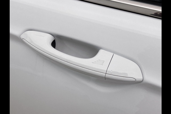 Ford Mondeo Wagon 2.0 Hybrid Titanium Automaat / Pdc.V+A / Navigatie /Radio-multimedia /  Airco-ecc. / Apk nieuw