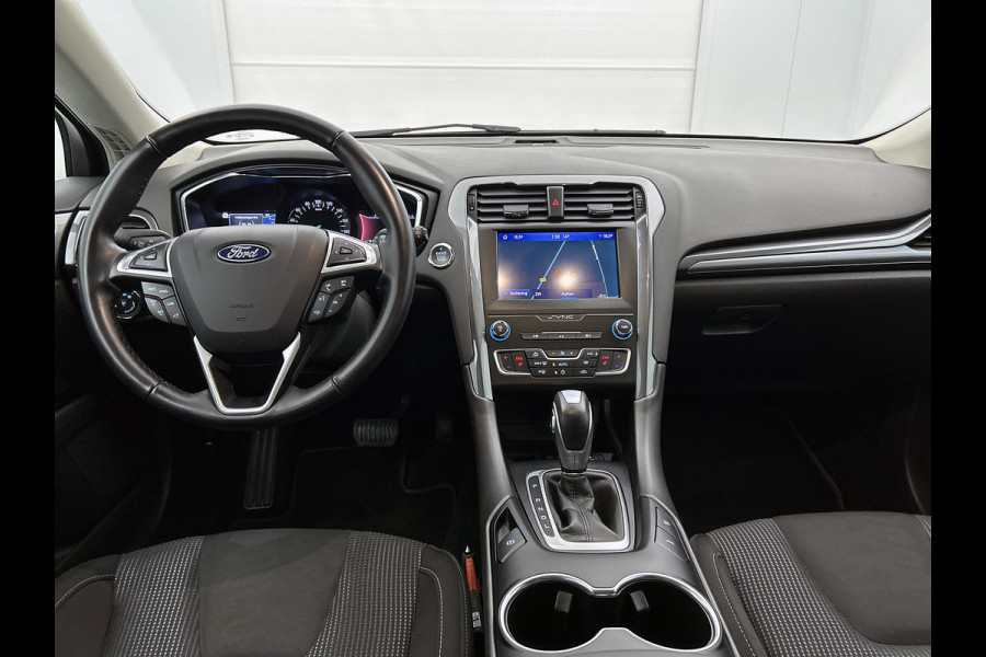 Ford Mondeo Wagon 2.0 Hybrid Titanium Automaat / Pdc.V+A / Navigatie /Radio-multimedia /  Airco-ecc. / Apk nieuw