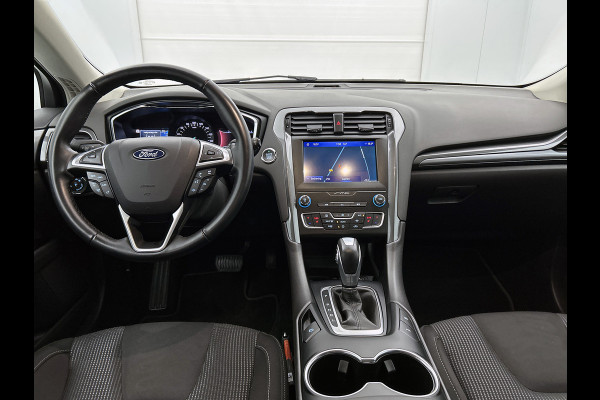 Ford Mondeo Wagon 2.0 Hybrid Titanium Automaat / Pdc.V+A / Navigatie /Radio-multimedia /  Airco-ecc. / Apk nieuw