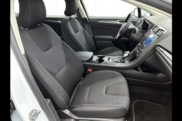 Ford Mondeo Wagon 2.0 Hybrid Titanium Automaat / Pdc.V+A / Navigatie /Radio-multimedia /  Airco-ecc. / Apk nieuw