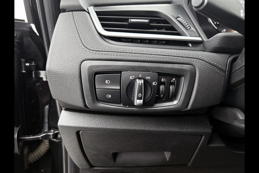 BMW 2 Serie Gran Tourer 216i 109PK 7pers . Business Edition / Navi Plus / Lmv / PDC / Sportline / LED / Cruise / Driving Assistent / Apk 06-2026