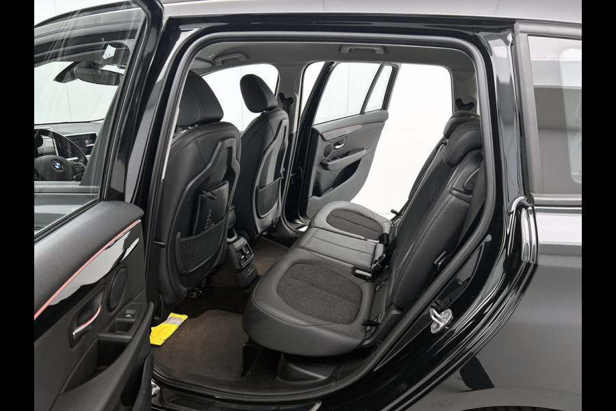 BMW 2 Serie Gran Tourer 216i 109PK 7pers . Business Edition / Navi Plus / Lmv / PDC / Sportline / LED / Cruise / Driving Assistent / Apk 06-2026