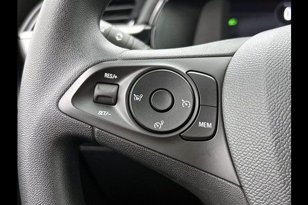 Opel CORSA-E Edition 100KW / 50 kWh / 100% Elektrisch, 100% Stijlvol / Pdc+Camera / Navigatie / Airco-Ecc. / Cruise-ctr. / Apk 11-2027