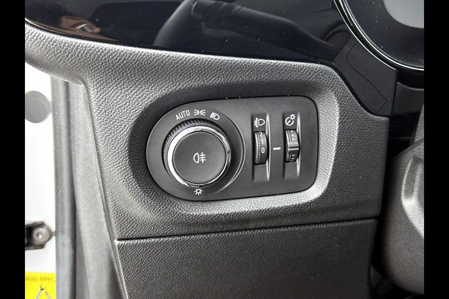 Opel CORSA-E Edition 100KW / 50 kWh / 100% Elektrisch, 100% Stijlvol / Pdc+Camera / Navigatie / Airco-Ecc. / Cruise-ctr. / Apk 11-2027