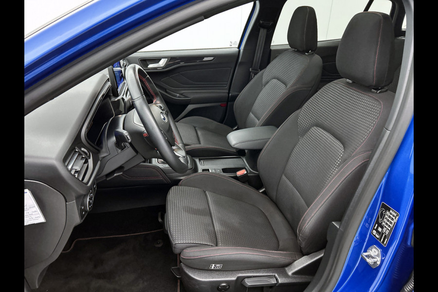 Ford FOCUS Wagon 1.5D ST Line X Business / Panoramadak / Pdc+camera / Cruis adaptief /Stuur-Stoelverwarming / B&O audio / Parking-Technology-Winter Pack / Apk 04-2026