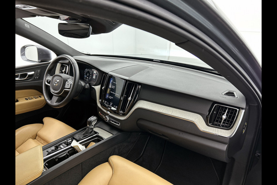 Volvo XC60 T5 AWD 251PK Inscription / Leder / Navigatie /  Winter Line / Business Pack Connect / Intellisafe Pro Line / Line / Apk nieuw