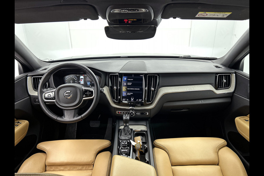 Volvo XC60 T5 AWD 251PK Inscription / Leder / Navigatie /  Winter Line / Business Pack Connect / Intellisafe Pro Line / Line / Apk nieuw