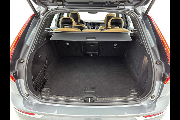 Volvo XC60 T5 AWD 251PK Inscription / Leder / Navigatie /  Winter Line / Business Pack Connect / Intellisafe Pro Line / Line / Apk nieuw