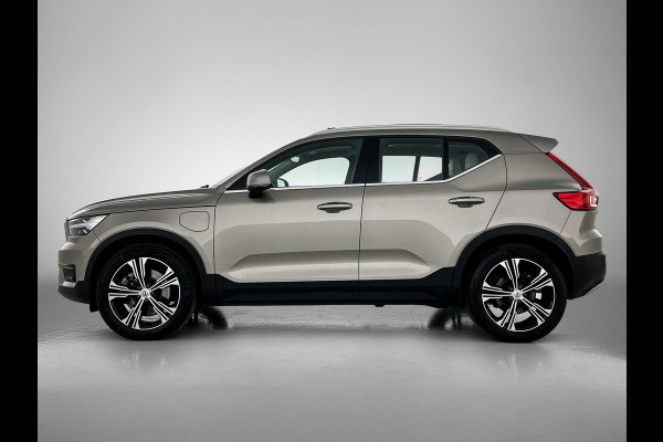 Volvo XC40 T5 180PK Hybride SOH 91% Inscription / Panoramadak / Leder / Trekhaak / airco-ecc./ Stuurverwarming / Navigatie / Apk 10-2026