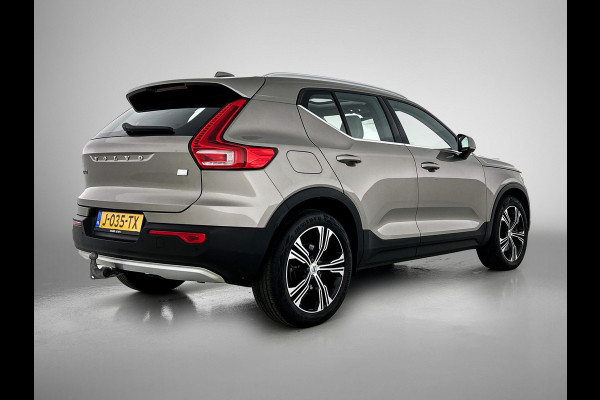 Volvo XC40 T5 180PK Hybride SOH 91% Inscription / Panoramadak / Leder / Trekhaak / airco-ecc./ Stuurverwarming / Navigatie / Apk 10-2026