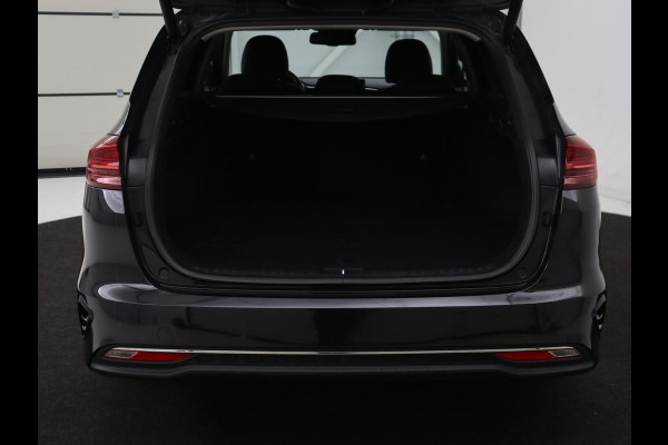 Kia Ceed 1.0 T-GDi DynamicPlusLine | Stoel & stuurverwarming | Trekhaak | Adaptive cruise | Camera | Carplay | Half leder | Navigatie | Keyless | Full LED | Climate control | Parkeerhulp