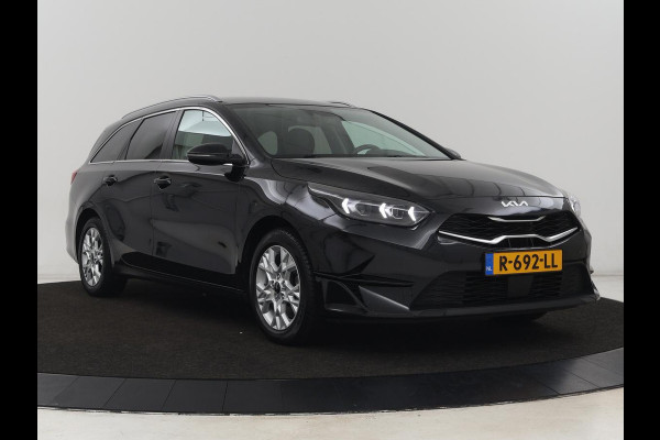 Kia Ceed 1.0 T-GDi DynamicPlusLine | Stoel & stuurverwarming | Trekhaak | Adaptive cruise | Camera | Carplay | Half leder | Navigatie | Keyless | Full LED | Climate control | Parkeerhulp