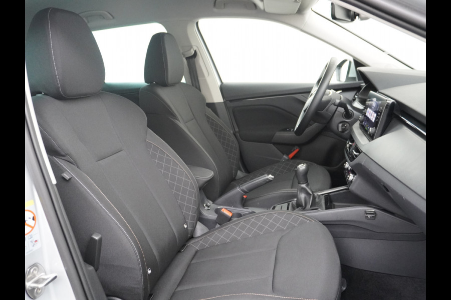 Škoda Kamiq T 111pk Apple Carplay Android-Navi Pdc DAB App-Connect CruiseControl Smartlink Usb Ecc Dakrails Led Lane/Front-Assist Isofix Dab VerwarmdeSpiegels Aut.Verlichting VerstelbareStoelen/Stuur 16''LM NL-auto Hoge Instap Ambition 1.0 TSI