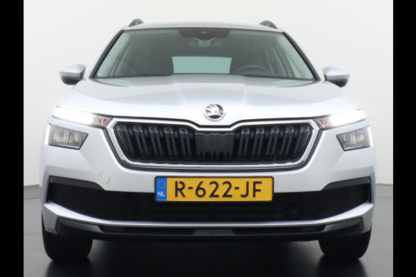 Škoda Kamiq T 111pk Apple Carplay Android-Navi Pdc DAB App-Connect CruiseControl Smartlink Usb Ecc Dakrails Led Lane/Front-Assist Isofix Dab VerwarmdeSpiegels Aut.Verlichting VerstelbareStoelen/Stuur 16''LM NL-auto Hoge Instap Ambition 1.0 TSI