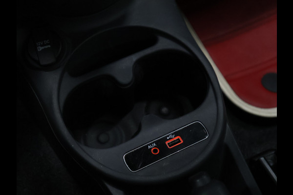 Fiat 500C 0.9 TwinAir Turbo Forever Young [60 JAAR EDITIE, VIRTUAL COCKPIT, PDC ACHTER, CRUISE CONTROL, BLUETOOTH TELEFOON, AUTOMATISCHE AIRCO, NAVIGATIE, NIEUWSTAAT]