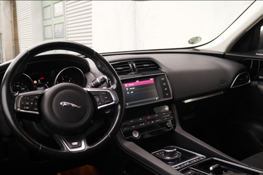 Jaguar F-Pace 2.0d 180pk Automaat AWD R-Sport Business Pack