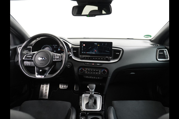 Kia ProCeed 1.5T 160PK AUT-7 GT-Plus Line MHEV Virtual Cockpit Navi Camera Ecc Apple Carplay Android Auto Adap.Cruise Stoel+Bank+Stuurverwar Keyless DAB Lmv 18" Led Dodehoekdetector Rijstrooksensor met correctie Elek.Achterklep Verkeersbord detectie Uitparkeer waarschuwing Zeer compleet! 1e Eigenaar Origineel Nederlandse Auto €37.000,- nieuw