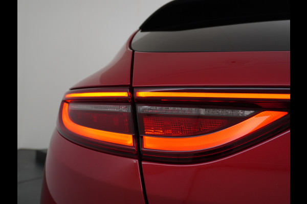 Kia ProCeed 1.5T 160PK AUT-7 GT-Plus Line MHEV Virtual Cockpit Navi Camera Ecc Apple Carplay Android Auto Adap.Cruise Stoel+Bank+Stuurverwar Keyless DAB Lmv 18" Led Dodehoekdetector Rijstrooksensor met correctie Elek.Achterklep Verkeersbord detectie Uitparkeer waarschuwing Zeer compleet! 1e Eigenaar Origineel Nederlandse Auto €37.000,- nieuw