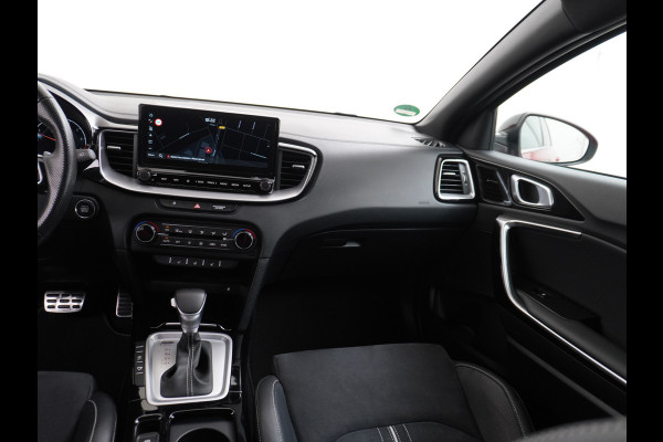Kia ProCeed 1.5T 160PK AUT-7 GT-Plus Line MHEV Virtual Cockpit Navi Camera Ecc Apple Carplay Android Auto Adap.Cruise Stoel+Bank+Stuurverwar Keyless DAB Lmv 18" Led Dodehoekdetector Rijstrooksensor met correctie Elek.Achterklep Verkeersbord detectie Uitparkeer waarschuwing Zeer compleet! 1e Eigenaar Origineel Nederlandse Auto €37.000,- nieuw