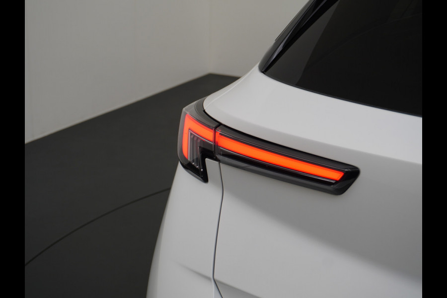 Opel Mokka 1.2T 131PK Apple Carplay Android Auto Adaptieve Cruise Control Navi Ecc 360°Camera Stoelverwarming Ultimate Stuurverwarming Lmv 18" Bi-Tone Lak Regen-Lichtsensor Led-Matrix 100% Dealeronderhouden Origineel Nederlandse Auto 1e Eigenaar