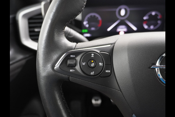 Opel Mokka 1.2T 131PK Apple Carplay Android Auto Adaptieve Cruise Control Navi Ecc 360°Camera Stoelverwarming Ultimate Stuurverwarming Lmv 18" Bi-Tone Lak Regen-Lichtsensor Led-Matrix 100% Dealeronderhouden Origineel Nederlandse Auto 1e Eigenaar