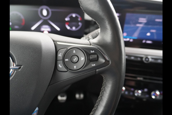 Opel Mokka 1.2T 131PK Apple Carplay Android Auto Adaptieve Cruise Control Navi Ecc 360°Camera Stoelverwarming Ultimate Stuurverwarming Lmv 18" Bi-Tone Lak Regen-Lichtsensor Led-Matrix 100% Dealeronderhouden Origineel Nederlandse Auto 1e Eigenaar