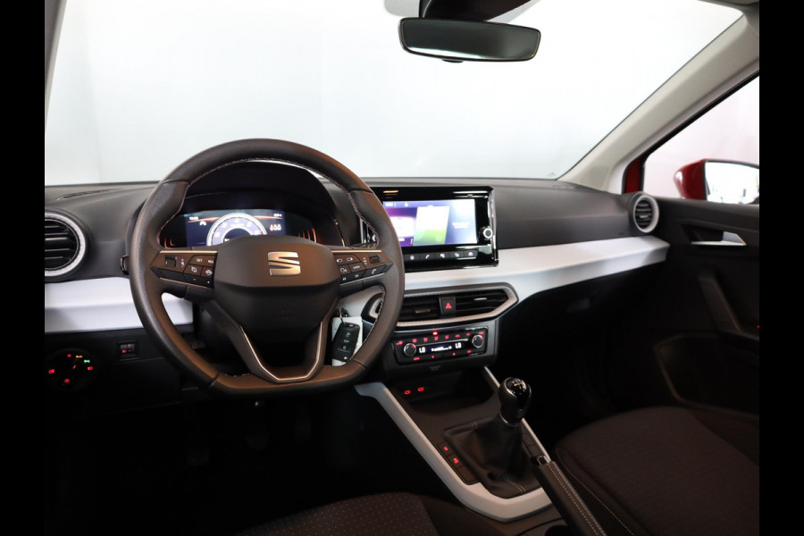 Seat Arona 1.0 TSI Style 95 pk | Verlengde garantie | Navigatie via App | Parkeersensoren achter | LED koplampen | Autom. airco |