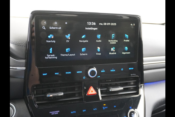 Hyundai IONIQ Comfort EV 38kWh Apple Carplay Android Auto Adaptieve Cruise Control Navi Ecc Camera Pdc DAB Stoelverwarming Led Lmv Infinity® Sound 1e Eigenaar