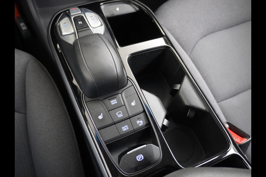 Hyundai IONIQ Comfort EV 38kWh Apple Carplay Android Auto Adaptieve Cruise Control Navi Ecc Camera Pdc DAB Stoelverwarming Led Lmv Infinity® Sound 1e Eigenaar