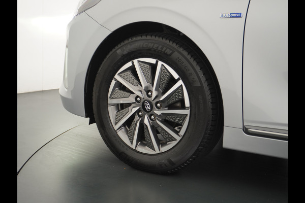 Hyundai IONIQ Comfort EV 38kWh Apple Carplay Android Auto Adaptieve Cruise Control Navi Ecc Camera Pdc DAB Stoelverwarming Led Lmv Infinity® Sound 1e Eigenaar