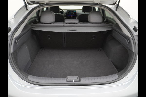 Hyundai IONIQ Comfort EV 38kWh Apple Carplay Android Auto Adaptieve Cruise Control Navi Ecc Camera Pdc DAB Stoelverwarming Led Lmv Infinity® Sound 1e Eigenaar