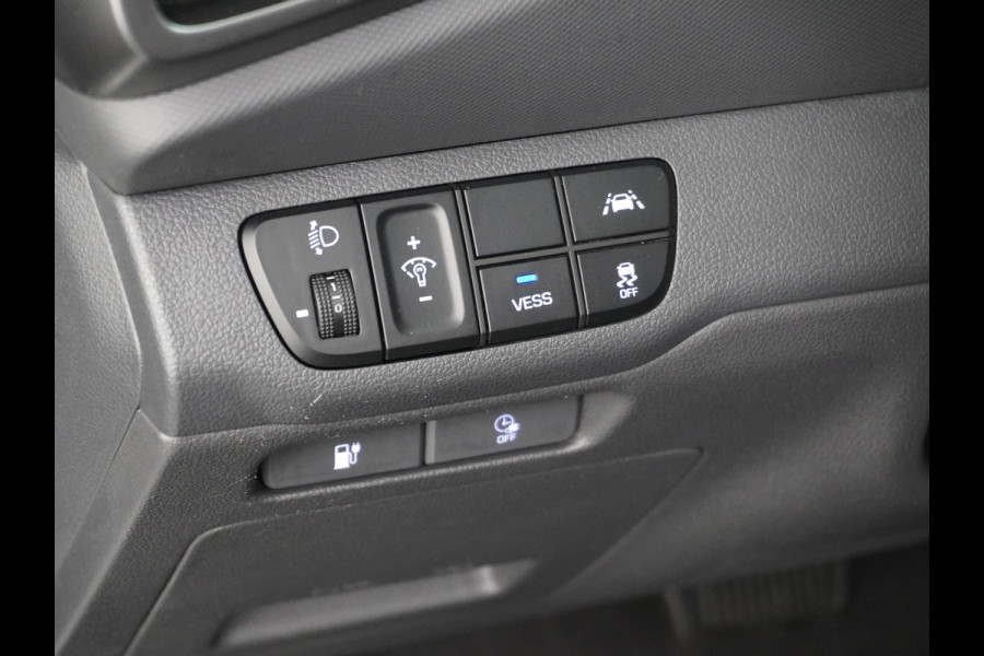 Hyundai IONIQ Comfort EV 38kWh Apple Carplay Android Auto Adaptieve Cruise Control Navi Ecc Camera Pdc DAB Stoelverwarming Led Lmv Infinity® Sound 1e Eigenaar