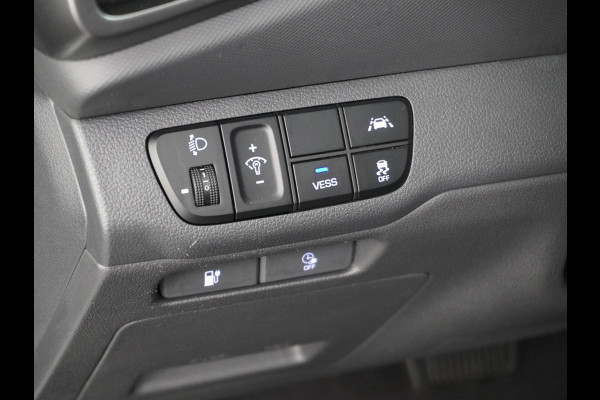 Hyundai IONIQ Comfort EV 38kWh Apple Carplay Android Auto Adaptieve Cruise Control Navi Ecc Camera Pdc DAB Stoelverwarming Led Lmv Infinity® Sound 1e Eigenaar