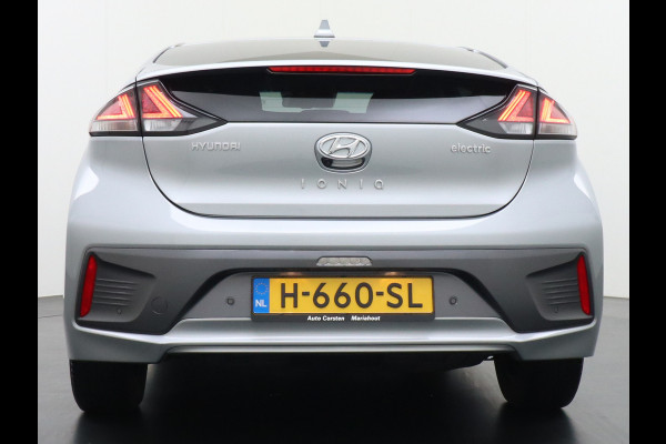 Hyundai IONIQ Comfort EV 38kWh Apple Carplay Android Auto Adaptieve Cruise Control Navi Ecc Camera Pdc DAB Stoelverwarming Led Lmv Infinity® Sound 1e Eigenaar