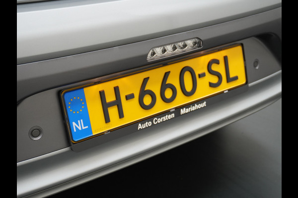 Hyundai IONIQ Comfort EV 38kWh Apple Carplay Android Auto Adaptieve Cruise Control Navi Ecc Camera Pdc DAB Stoelverwarming Led Lmv Infinity® Sound 1e Eigenaar